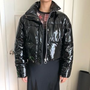 Black Shiny cropped Puffer Jacket
